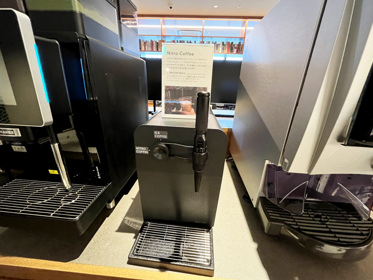福岡天神 蔦屋書店 SHARE LOUNGE